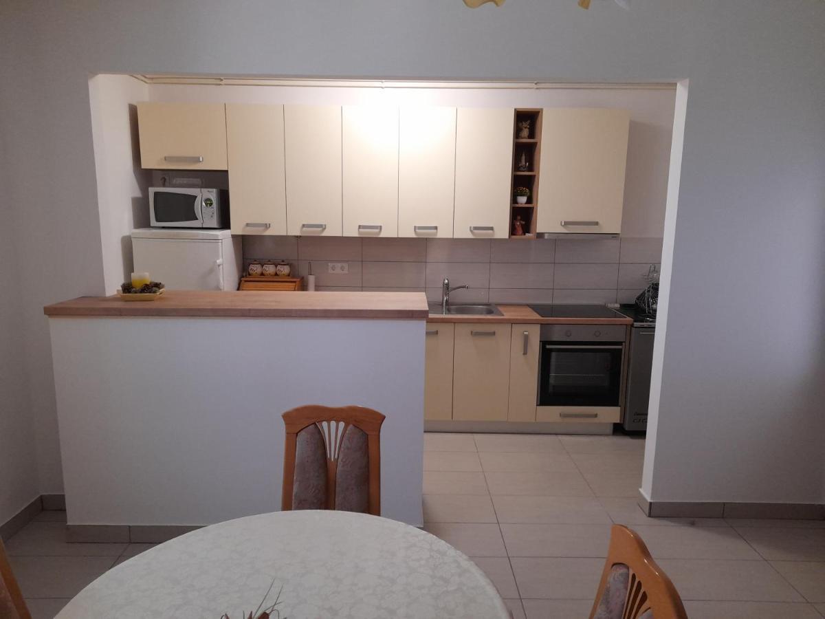 Apartamento Apartman Lipa Senj  Exterior foto